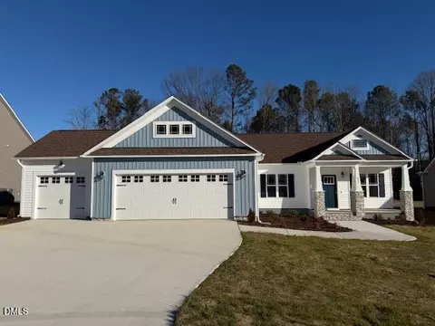 637 Little River Dr, Zebulon, NC 27597