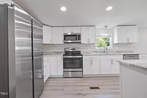91 Scramble Rd, Erwin, NC 28339 photo 9
