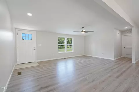 91 Scramble Rd, Erwin, NC 28339 photo 3