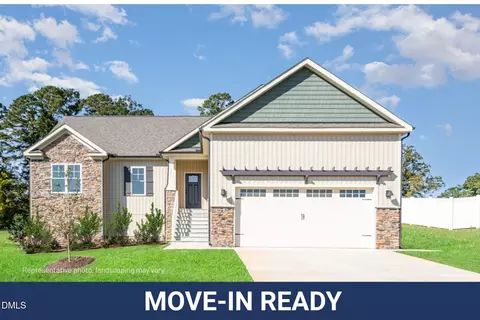 201 Tee Dr #( 11), Selma, NC 27576
