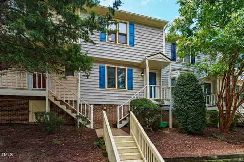 6564 English Oaks Dr, Raleigh, NC 27615