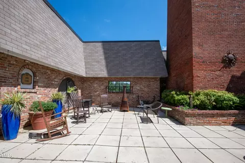 Exterior - 807 W Trinity Ave #232, Durham, NC 27701 photo 6 of 11