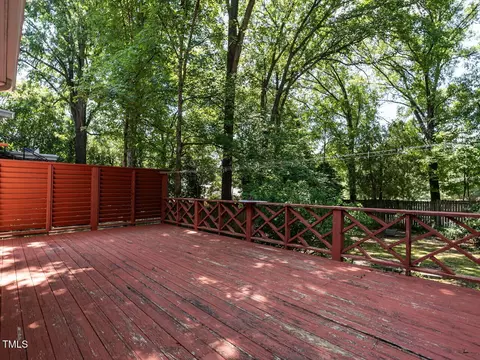 Exterior - 2715 Vanderbilt Ave, Raleigh, NC 27607 photo 5 of 10