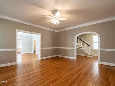 Living - 2715 Vanderbilt Ave, Raleigh, NC 27607 photo 2 of 4