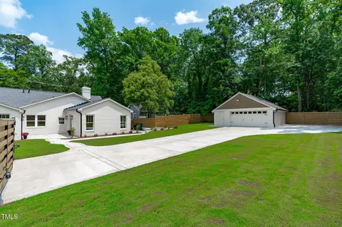 Exterior - 2100 Summit St, Durham, NC 27707 photo 7 of 11