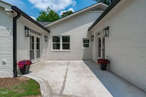 Exterior - 2100 Summit St, Durham, NC 27707 photo 5 of 11