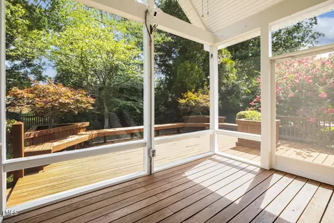 Exterior - 110 Stablegate Dr, Cary, NC 27513 photo 2 of 4