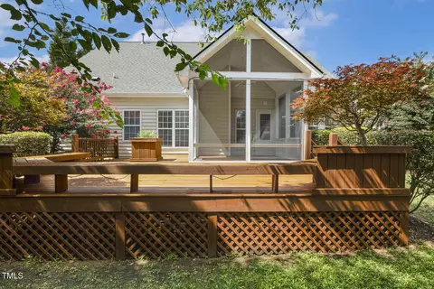 Exterior - 110 Stablegate Dr, Cary, NC 27513 photo 4 of 4