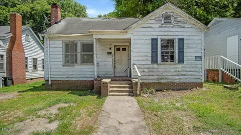 116 N College St, Henderson, NC 27536