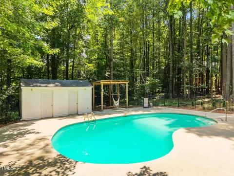 Exterior - 2809 Elsbeth Ct, Wake Forest, NC 27587 photo 4 of 14