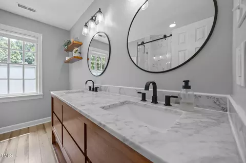 Bath - 2809 Elsbeth Ct, Wake Forest, NC 27587 photo 2 of 4