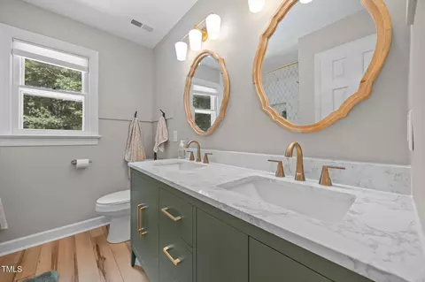 Bath - 2809 Elsbeth Ct, Wake Forest, NC 27587 photo 4 of 4