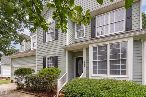 220 Ravenstone Dr, Cary, NC 27518