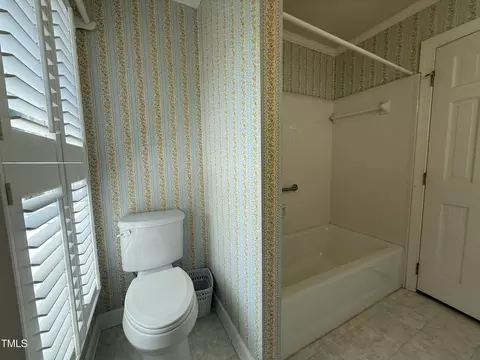 Bath - 4221 Zacks Mill Rd, Angier, NC 27501 photo 3 of 6