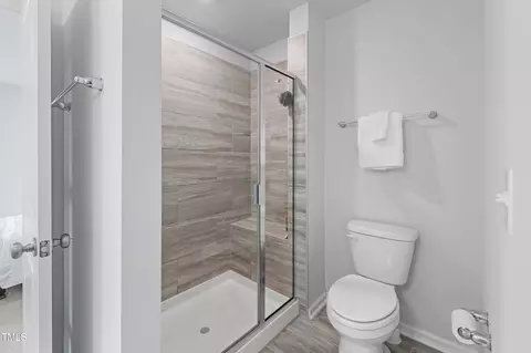 Bath - 321 Devon Cliffs Dr, Wake Forest, NC 27587 photo 4 of 4