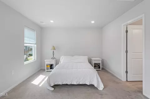 Bedroom - 321 Devon Cliffs Dr, Wake Forest, NC 27587 photo 4 of 5