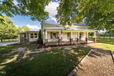 7930 Barbour Store Rd, Willow Spring, NC 27592 photo 2