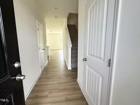 157 Courtside Dr, Dunn, NC 28334 photo 2