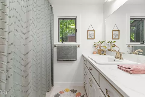 Bath - 2117 Averette Rd, Wake Forest, NC 27587 photo 6 of 9