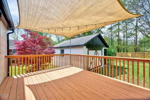 Exterior - 829 Colleton Rd, Raleigh, NC 27610 photo 3 of 7