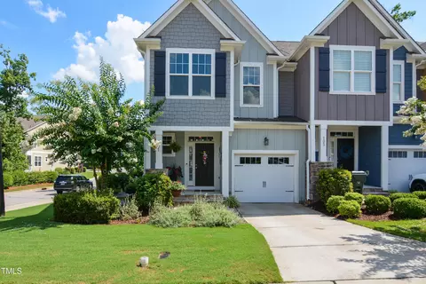 101 Hundred Oaks Ln, Holly Springs, NC 27540