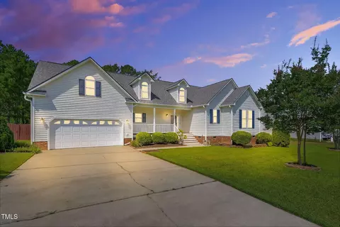 233 Meadow Hills Dr, Four Oaks, NC 27524