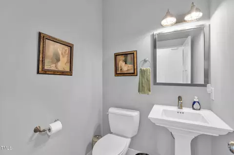 Bath - 2 Premier Ct, Durham, NC 27713 photo 1 of 5