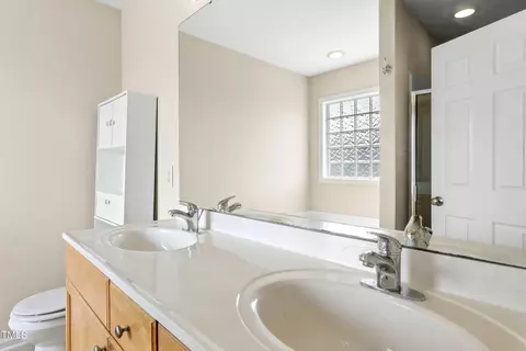 Bath - 116 Reno Ave, Garner, NC 27529 photo 2 of 3