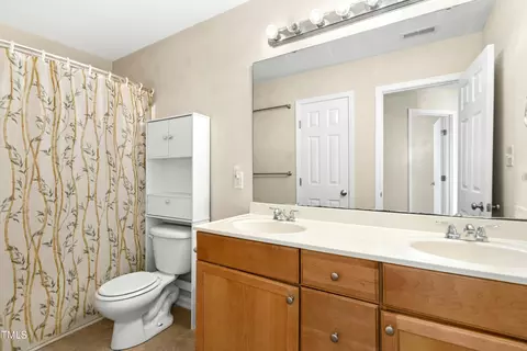 Bath - 116 Reno Ave, Garner, NC 27529 photo 3 of 3