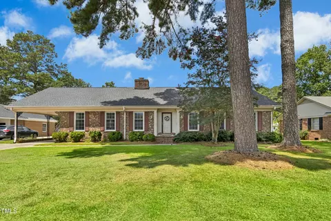 920 Rollingwood Dr NW, Wilson, NC 27893