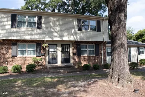 1002 Willow Dr # 17, Chapel Hill, NC 27514