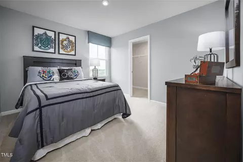 Bedroom - 1508 Ivy Meadow Ln, Zebulon, NC 27597 photo 4 of 5