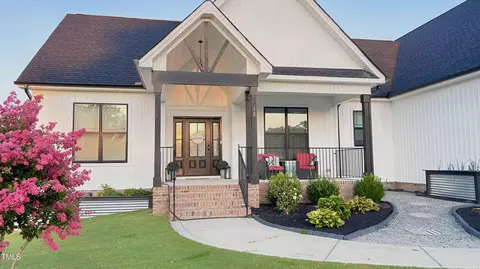18 Pawnee Pl, Willow Spring, NC 27592 photo 3