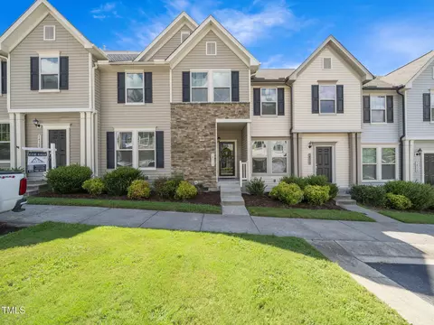 14311 Foxcroft Rd, Raleigh, NC 27614