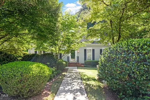 1305 Hampton Valley Rd, Cary, NC 27511