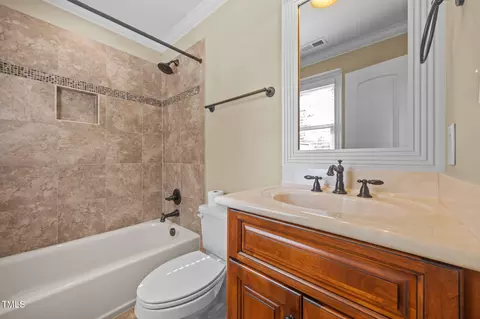 Bath - 7405 Portpatrick Ct, Wake Forest, NC 27587 photo 4 of 6