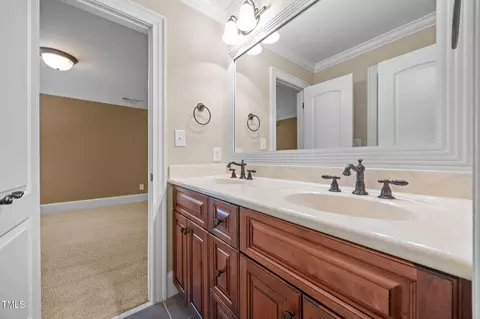 Bath - 7405 Portpatrick Ct, Wake Forest, NC 27587 photo 5 of 6