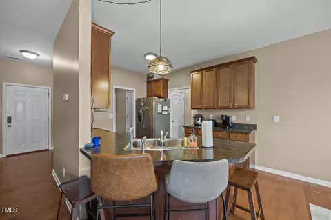 Kitchen - 904 Willow Leaf Ct, Dunn, NC 28334 photo 2 of 4