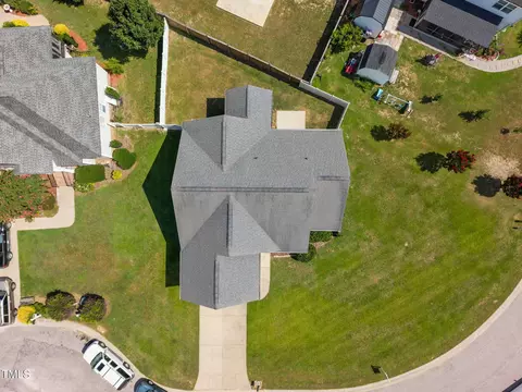 View/Area - 904 Willow Leaf Ct, Dunn, NC 28334 photo 4 of 6