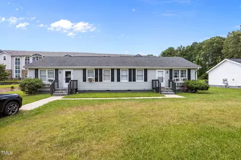 721 N Privette St, Zebulon, NC 27597