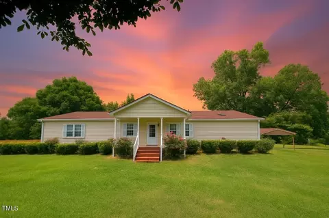 301 Melvin Wrenn Rd, Yanceyville, NC 27379