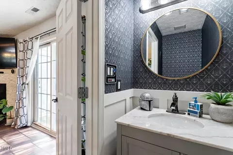 Bath - 5226 Dilbagh Dr, Durham, NC 27703 photo 3 of 4
