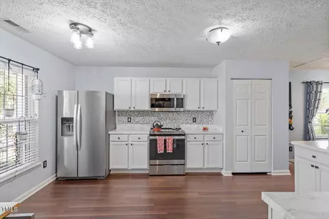 Kitchen - 5226 Dilbagh Dr, Durham, NC 27703 photo 5 of 5
