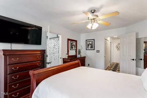 Bedroom - 5226 Dilbagh Dr, Durham, NC 27703 photo 2 of 4