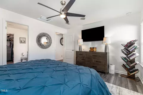 Bedroom - 1012 Ringhill Bluff Dr, Durham, NC 27704 photo 3 of 3