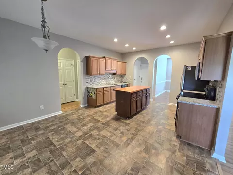 29 Linville Ln, Willow Spring, NC 27592 photo 9