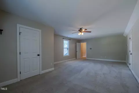 Bedroom - 98 Hazelnut Ln, Smithfield, NC 27577 photo 9 of 12
