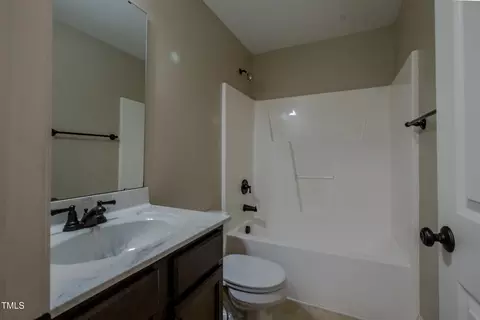 Bath - 98 Hazelnut Ln, Smithfield, NC 27577 photo 3 of 3
