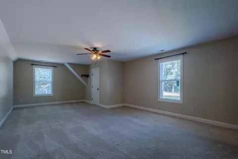 Bedroom - 98 Hazelnut Ln, Smithfield, NC 27577 photo 8 of 12