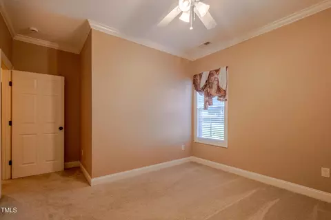 Bedroom - 98 Hazelnut Ln, Smithfield, NC 27577 photo 6 of 12